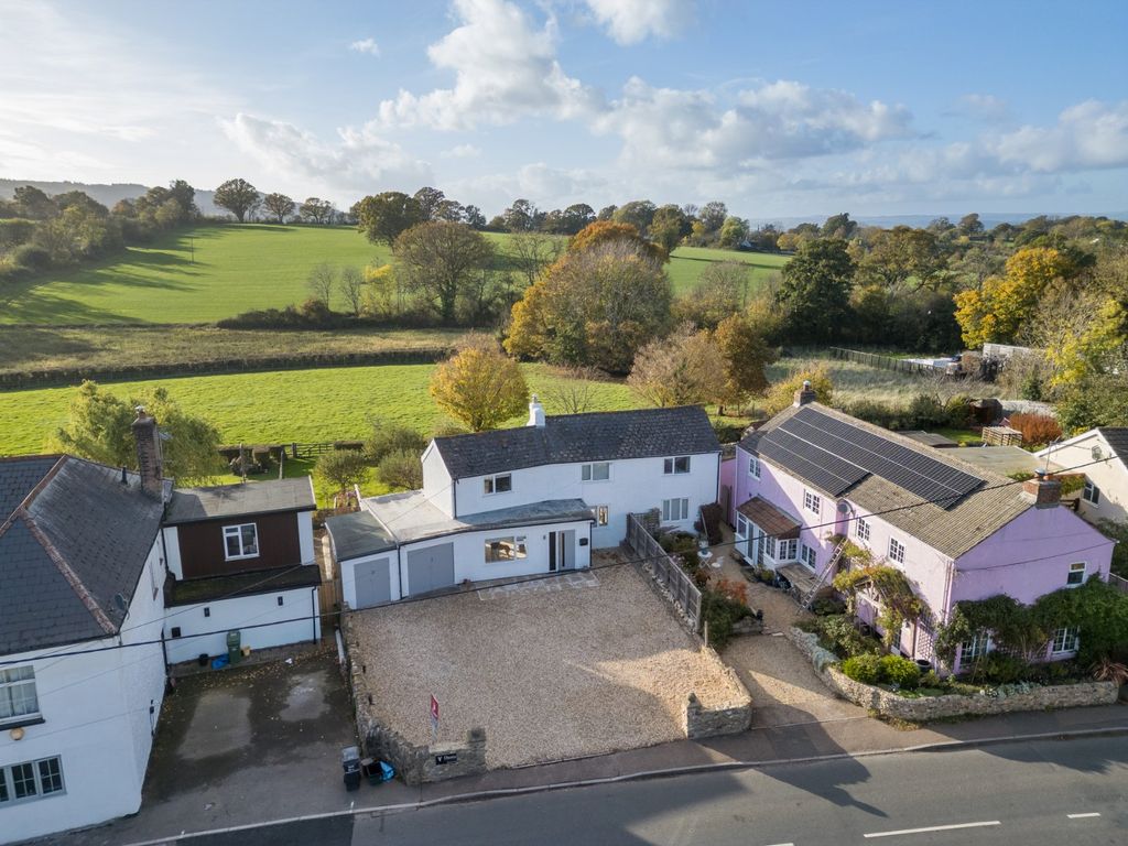 Property photo 1 of 19 Picture No. 32