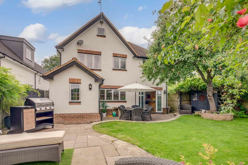 Property photo 1 of 19