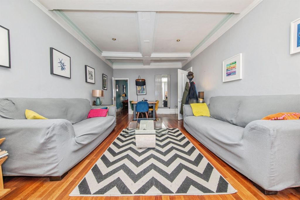 Property photo 3 of 23