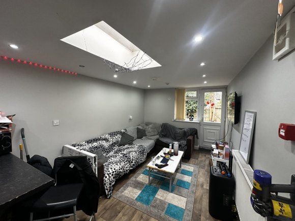 Property photo 1 of 8 9325375.Jpg