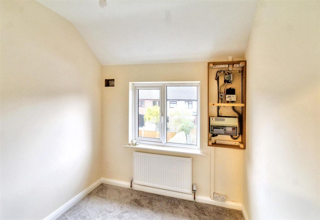 Property photo 2 of 13 Bed 3.Jpg