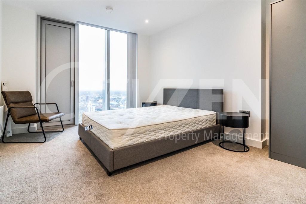 Property photo 3 of 20 Bedroom