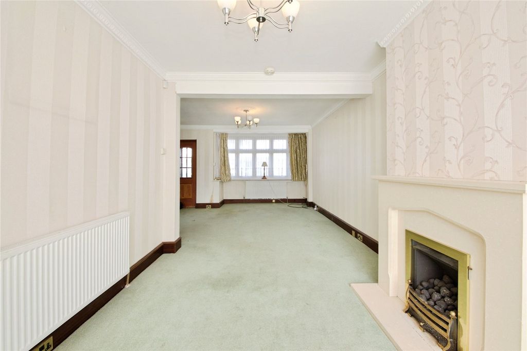 Property photo 2 of 17 Picture No. 13