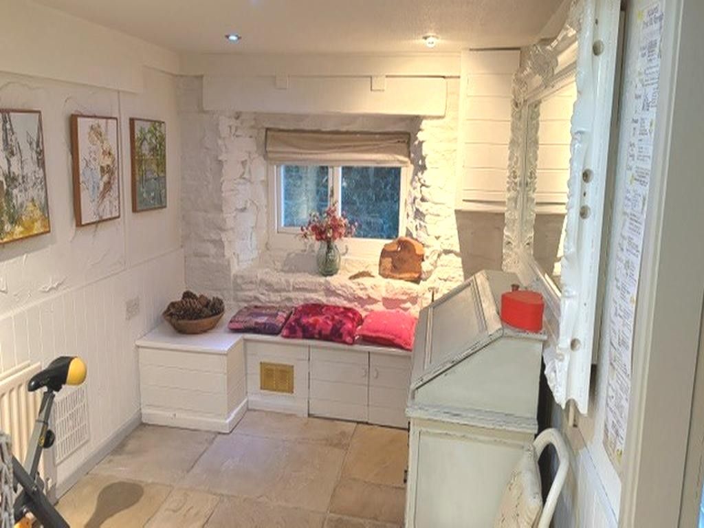 Property photo 3 of 24