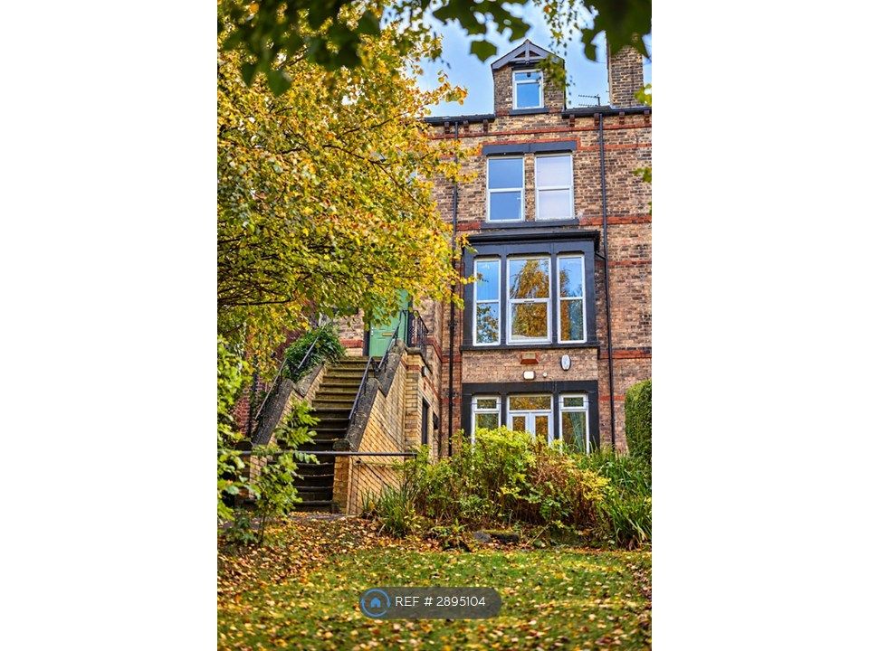 Property photo 1 of 35