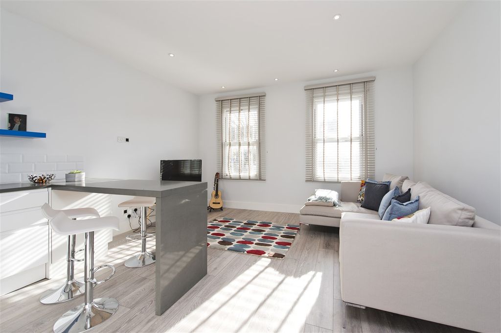 Property photo 1 of 9 Main Picture