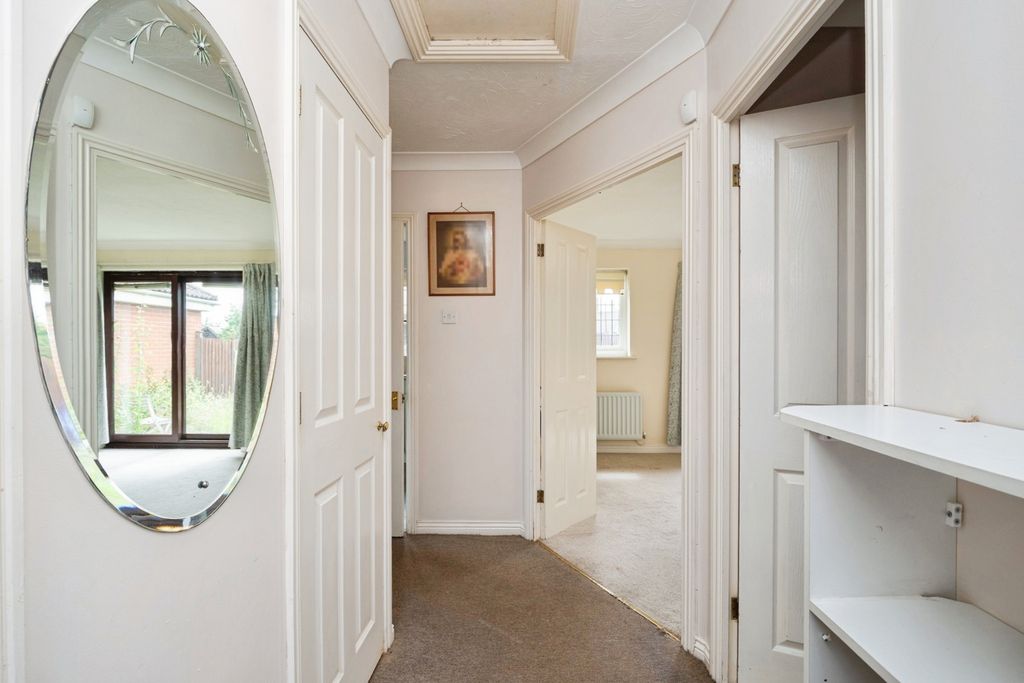 Property photo 3 of 19 Pbox-Img.Jpg