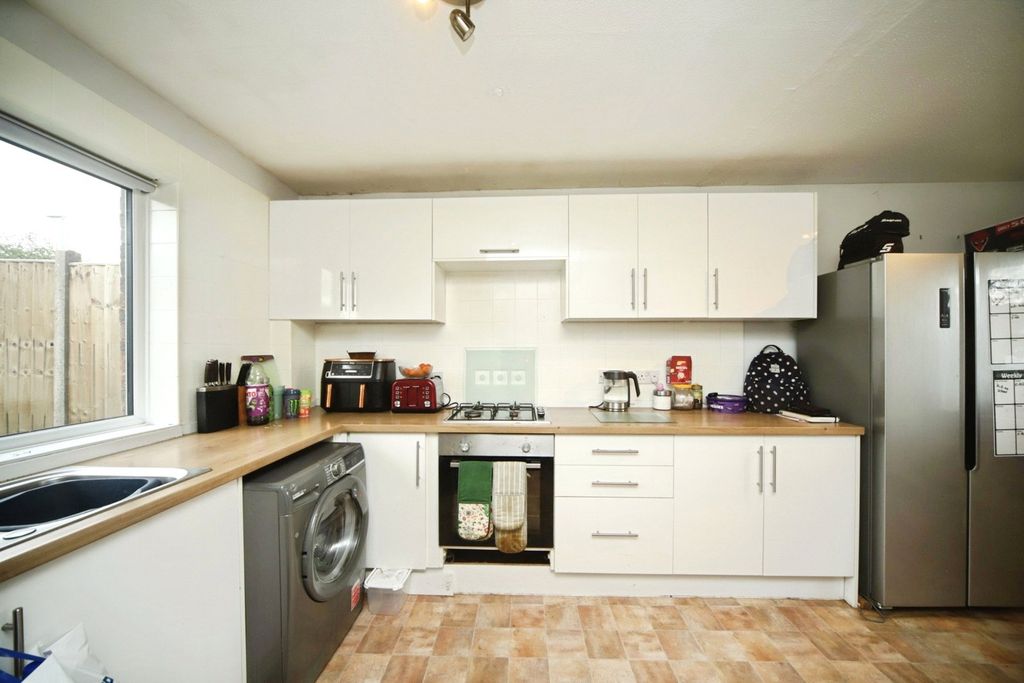 Property photo 2 of 14 Picture No. 03