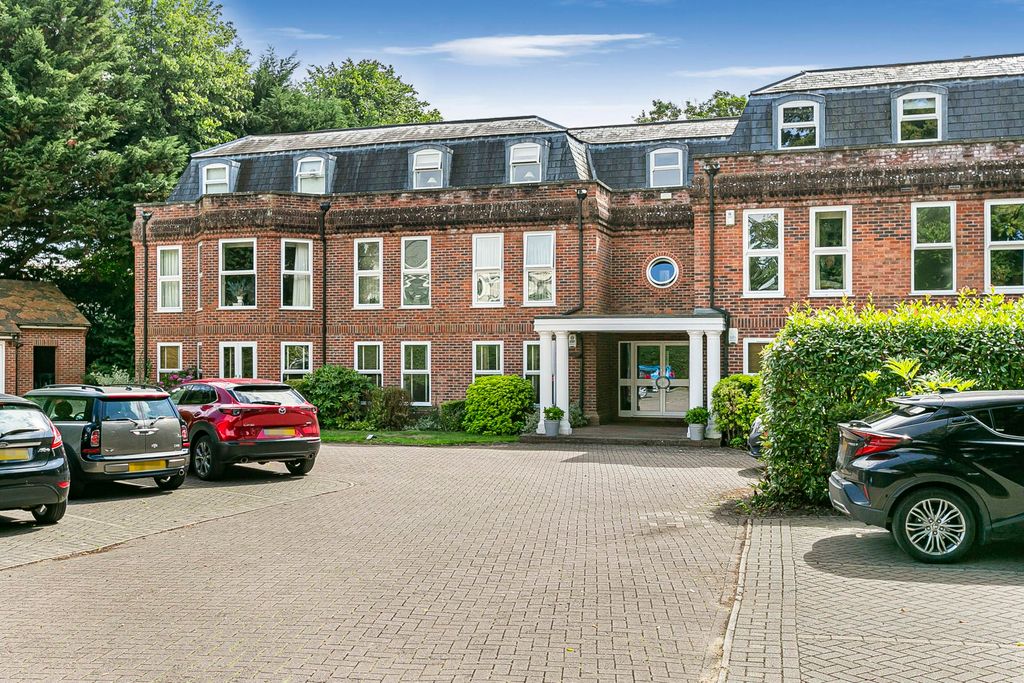 Property photo 1 of 33 Exterior