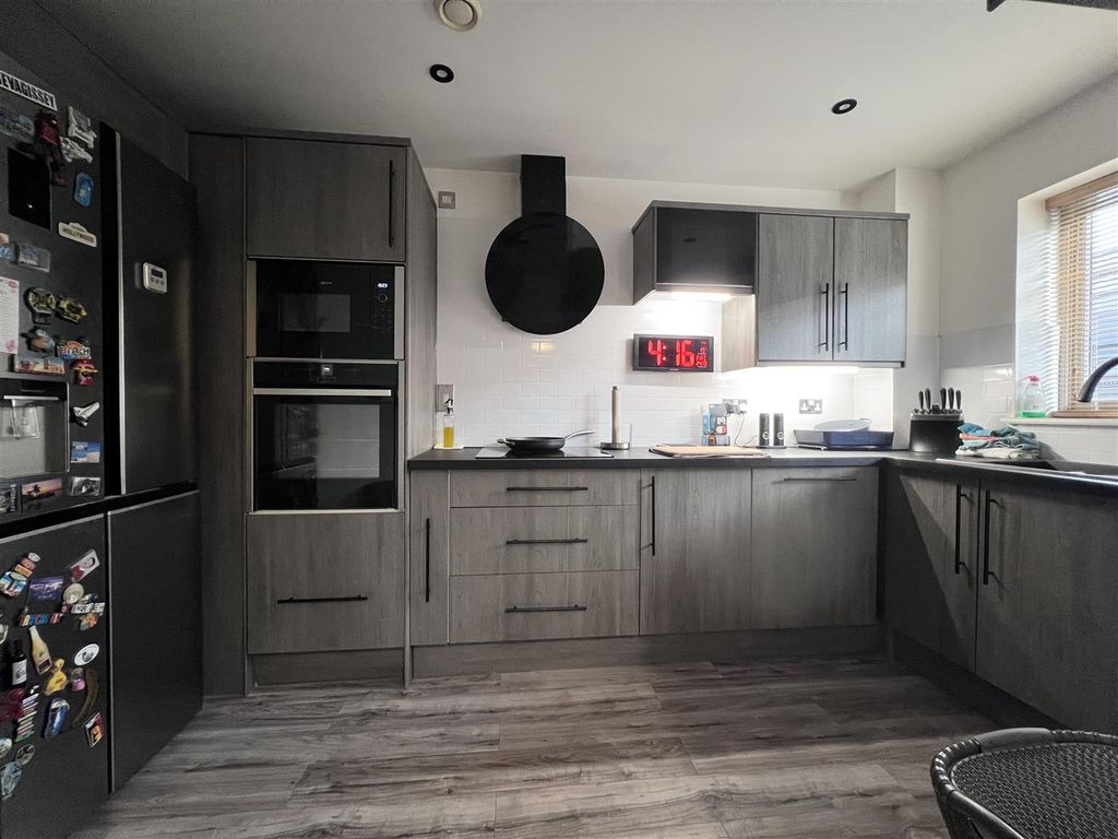 Property photo 3 of 11 Img_9772.Jpeg