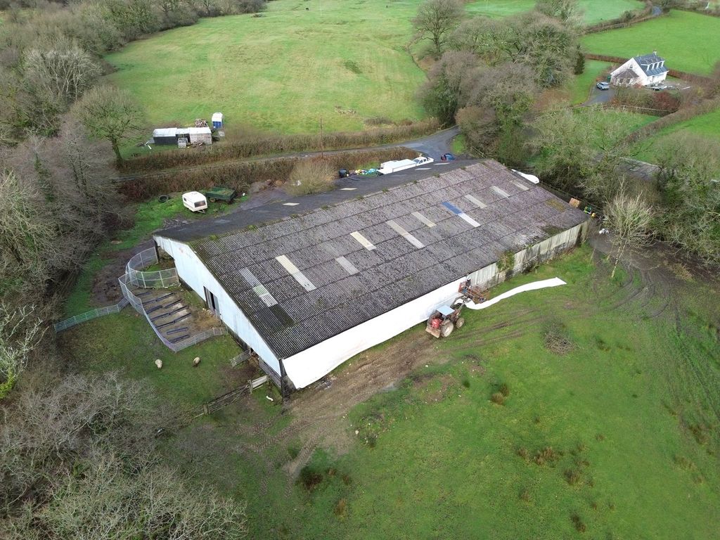 Property photo 2 of 23