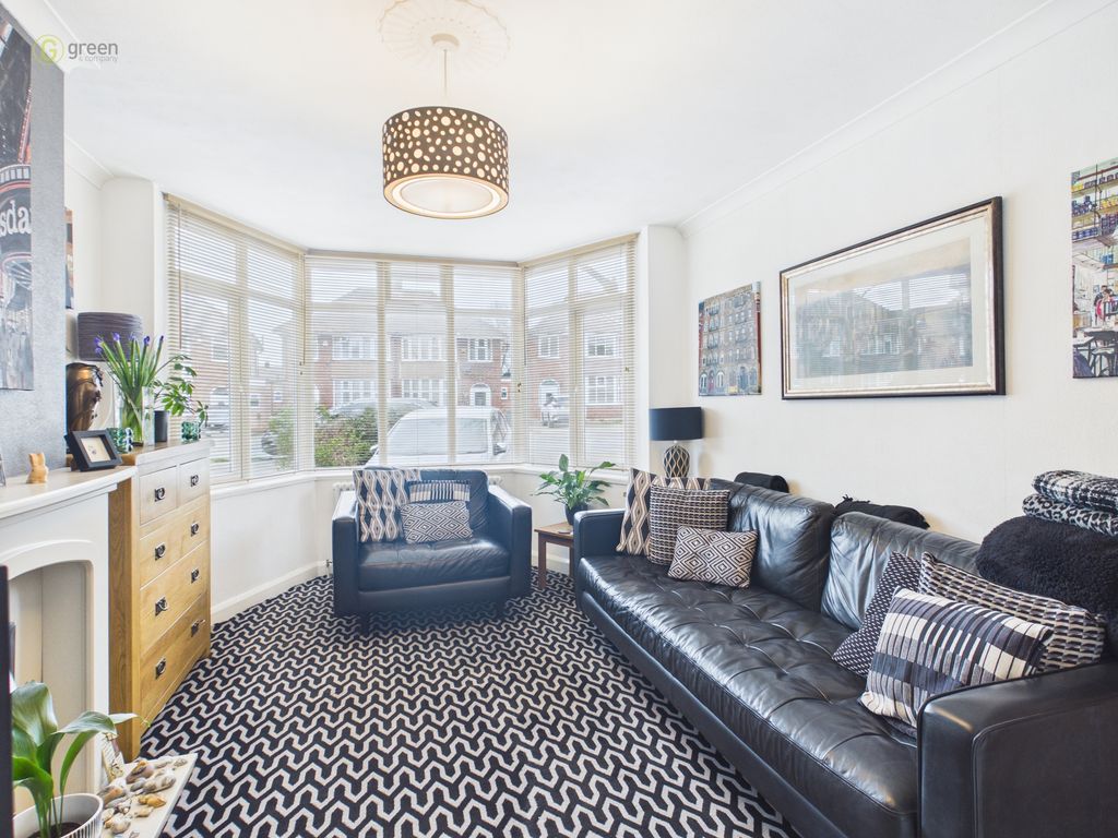 Property photo 2 of 44 Cam05459G0Pr0118Still021