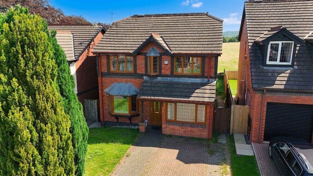 Property photo 1 of 29