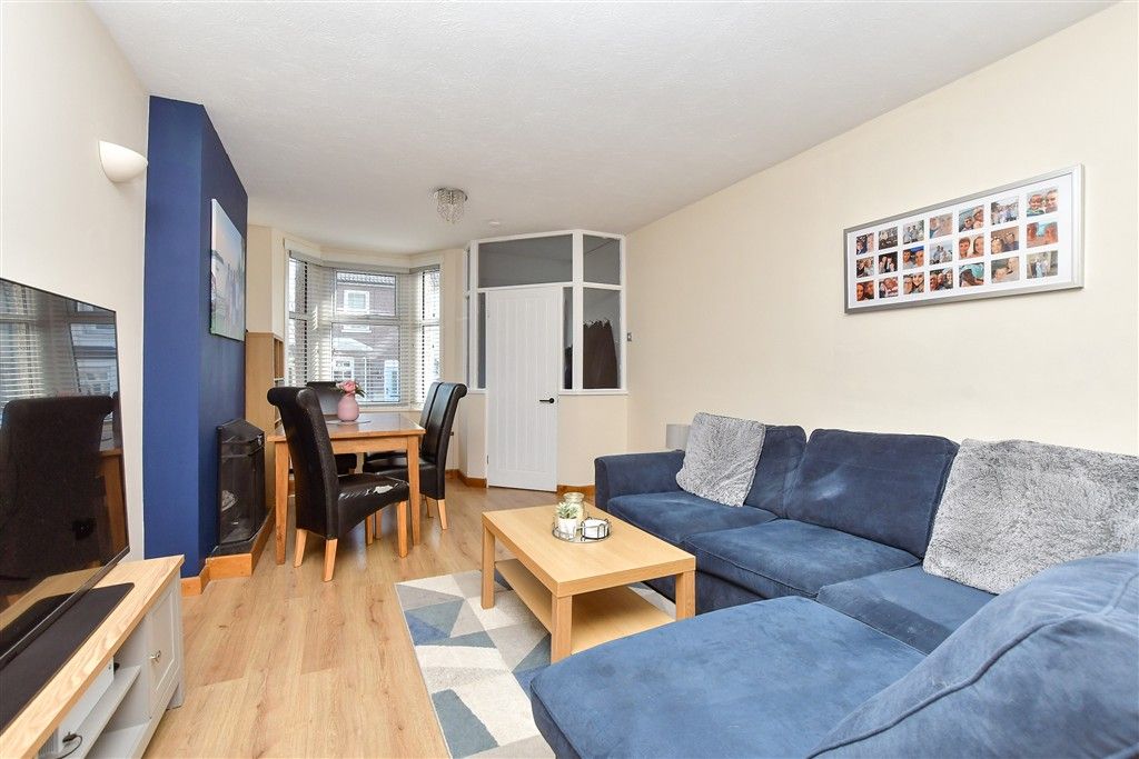 Property photo 3 of 10 Lounge/Diner