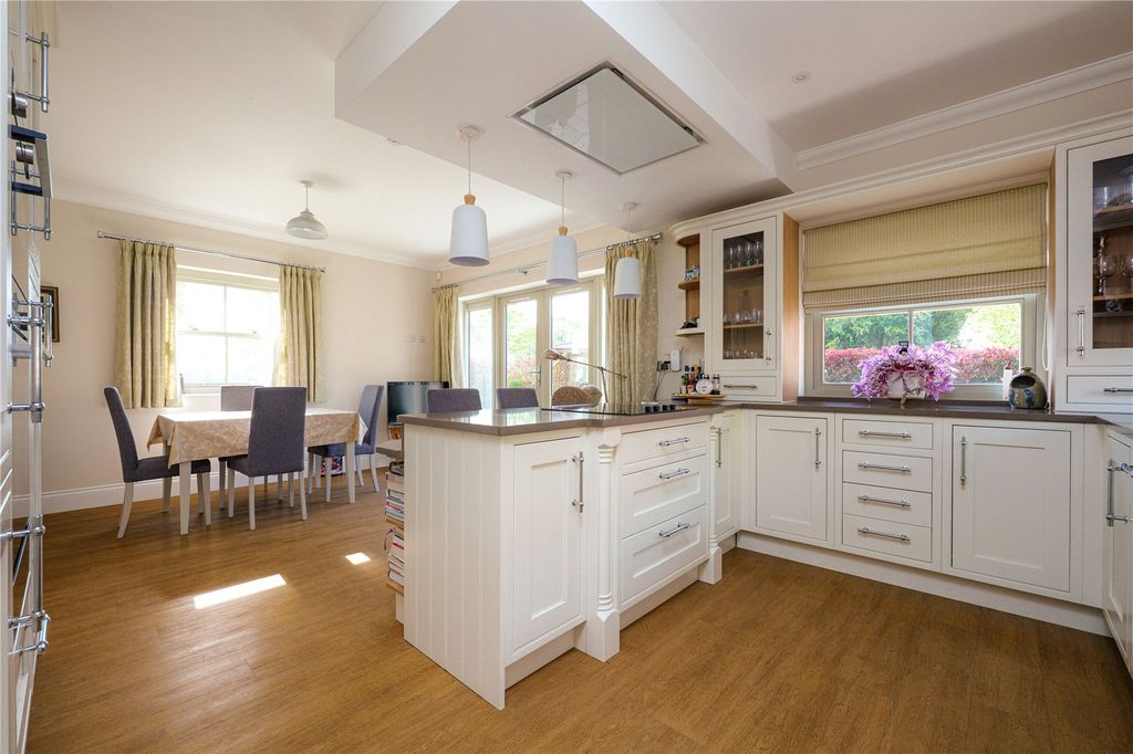 Property photo 3 of 16 Dining/Kitchen Area