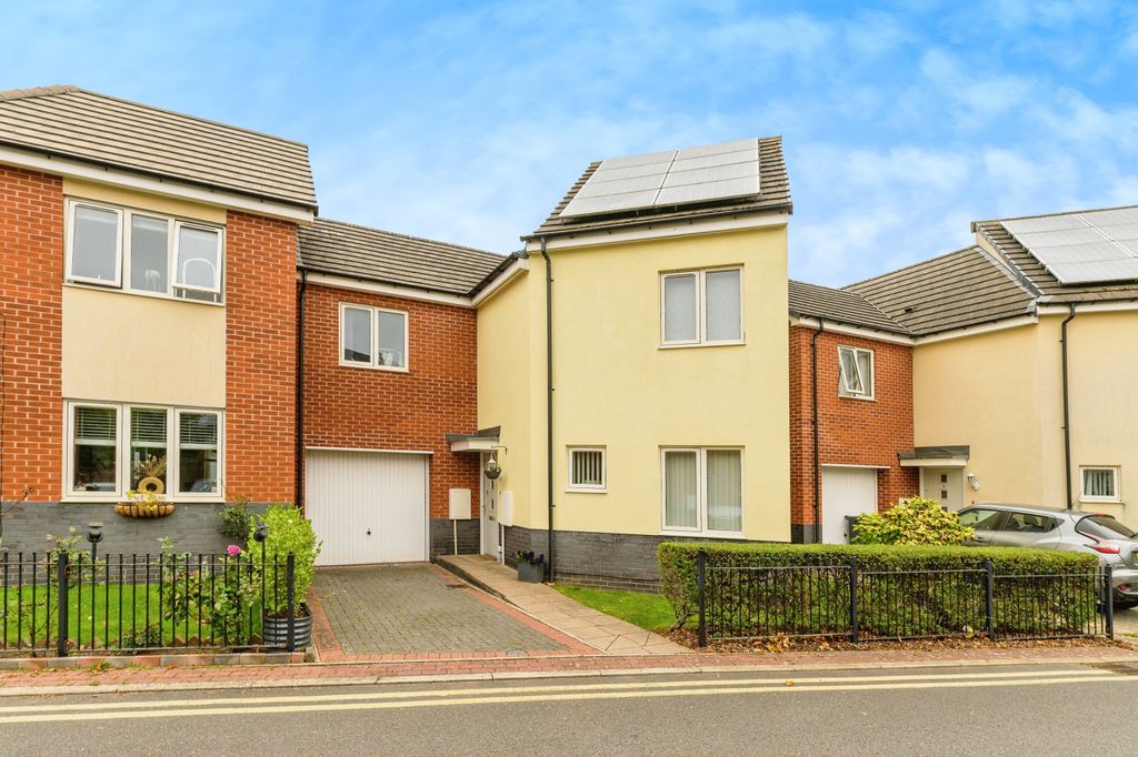 Property photo 1 of 29 395E4450-01