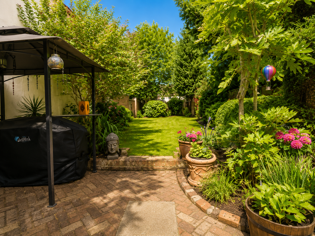 Property photo 2 of 33
