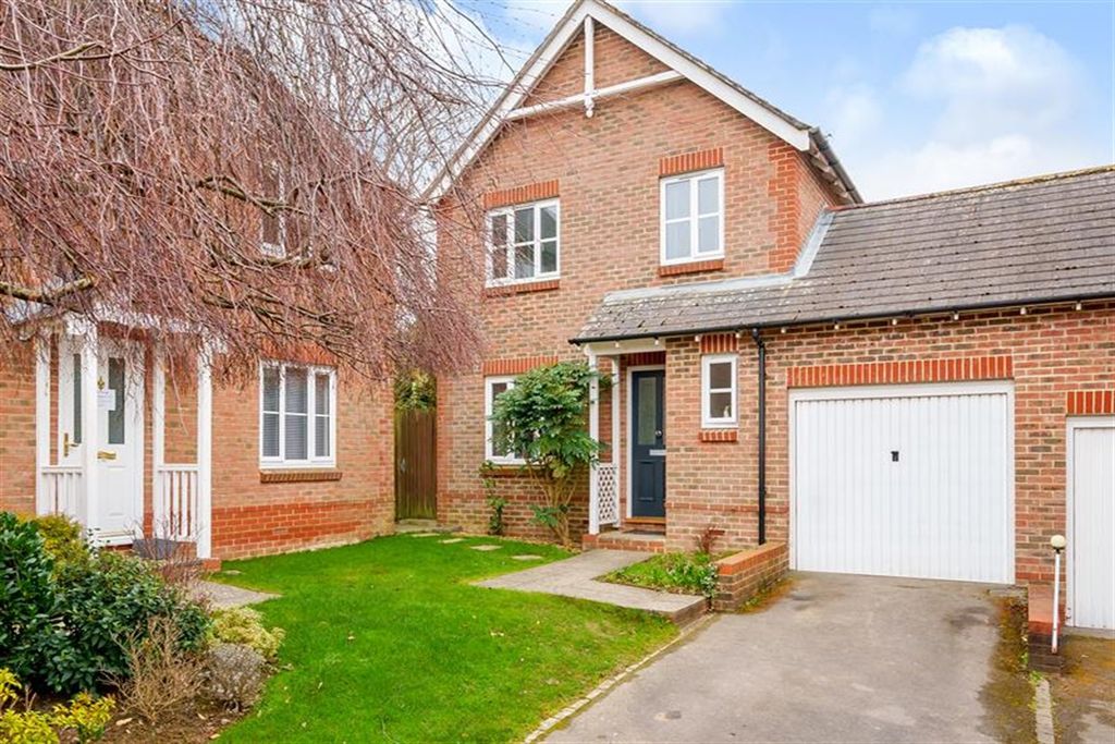 Property photo 1 of 13 (Email)