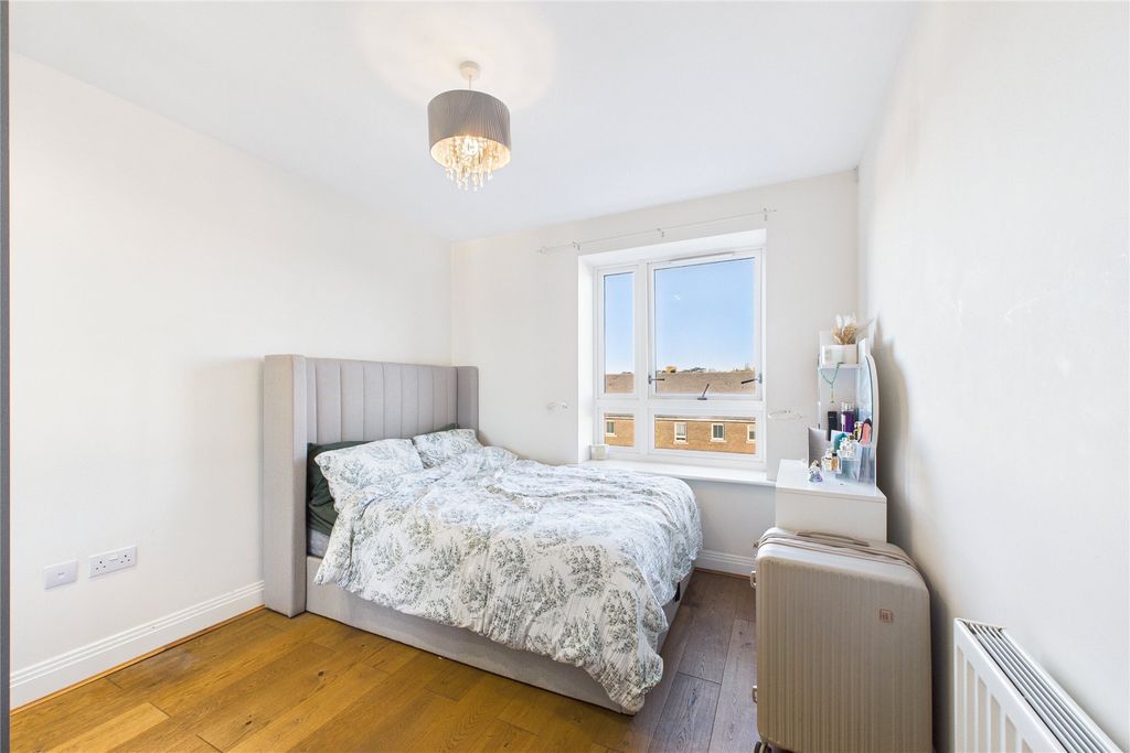 Property photo 3 of 9 Picture No. 17