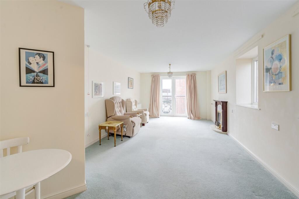 Property photo 2 of 14