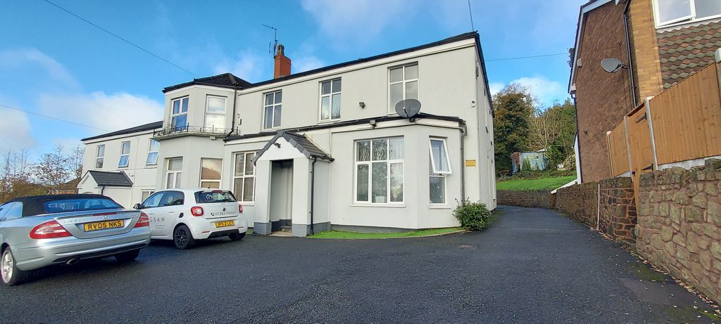 Property photo 1 of 1