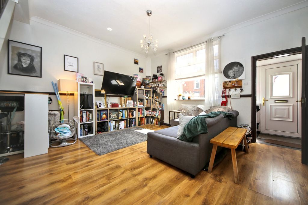 Property photo 2 of 13