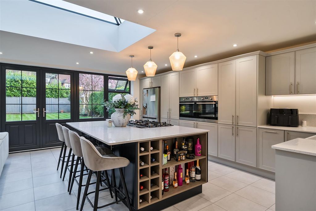 Property photo 3 of 51 1423127-59-69Aaab7244dc6-Arw-1.Jpg