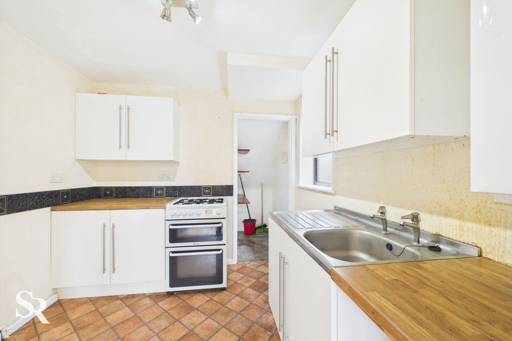 Property photo 3 of 29