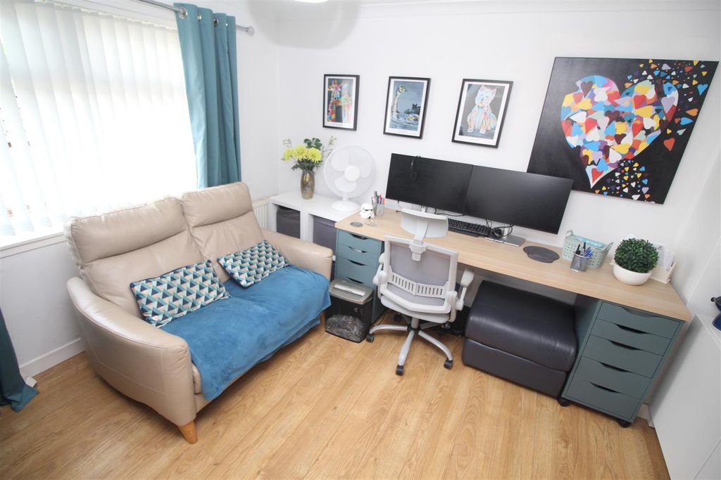 Additional image 10 of 4 bed terraced house for saleOronsay Avenue, Port Glasgow PA14