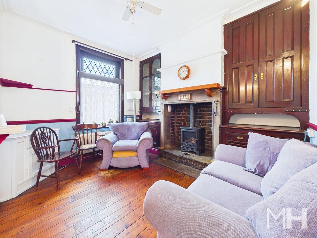 Property photo 2 of 14 Living Room