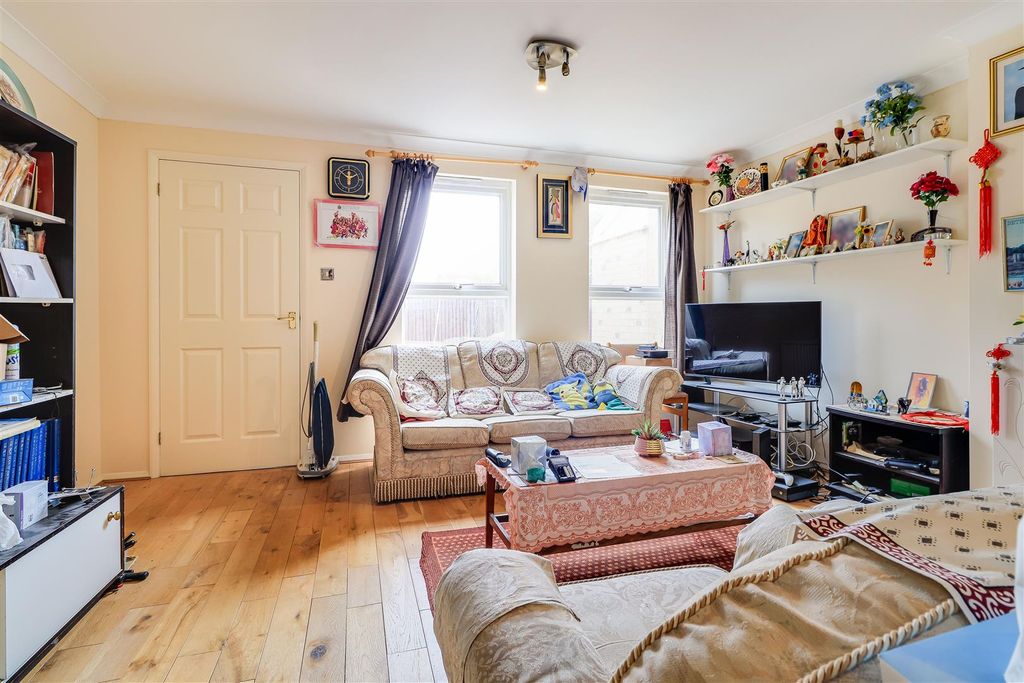 Property photo 2 of 14 Img (10).Jpg