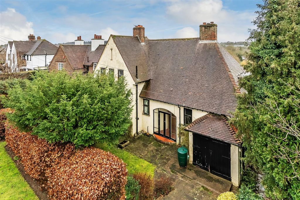 Property photo 1 of 19 10-St-Marys-Road-32.Jpg