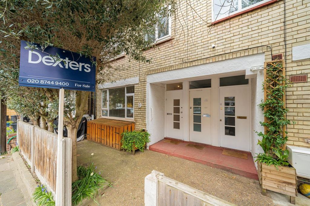 Property photo 1 of 6