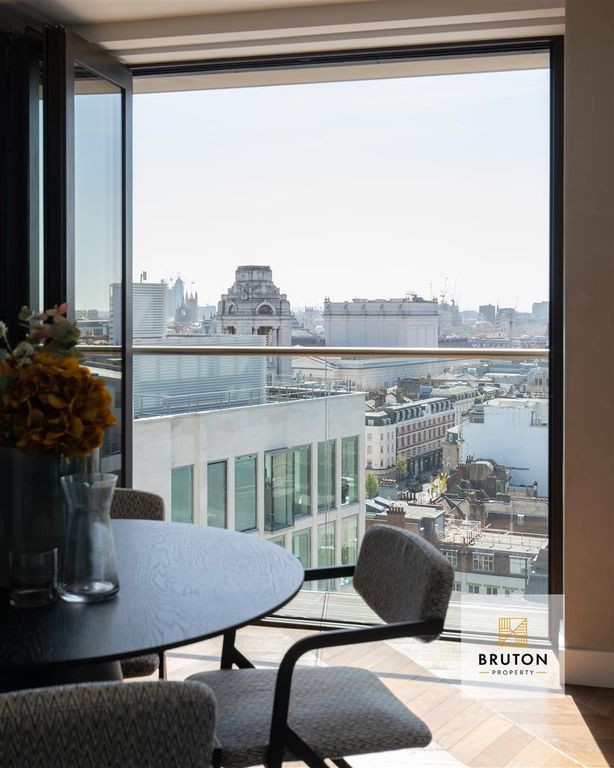 Property photo 3 of 28 Hexagon Apartments