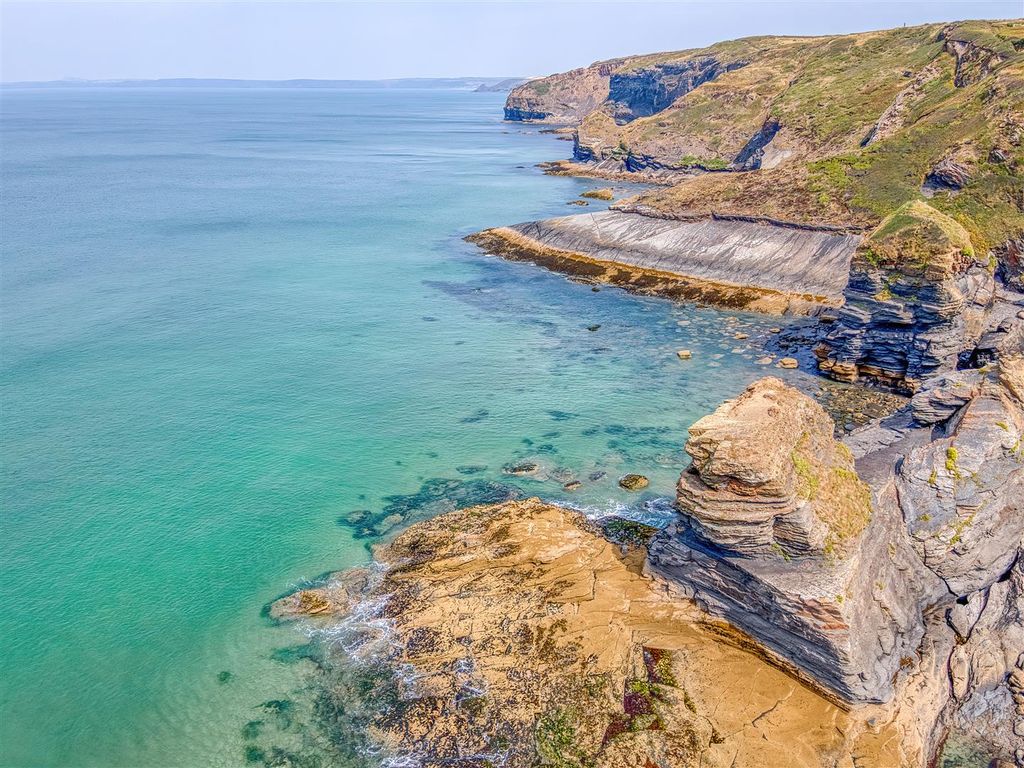 Property photo 3 of 13 Dji_0796_Hdr.Jpg