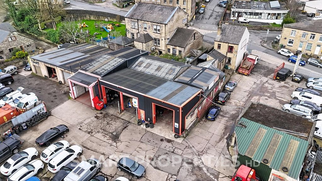 Property photo 2 of 7 Drone Image