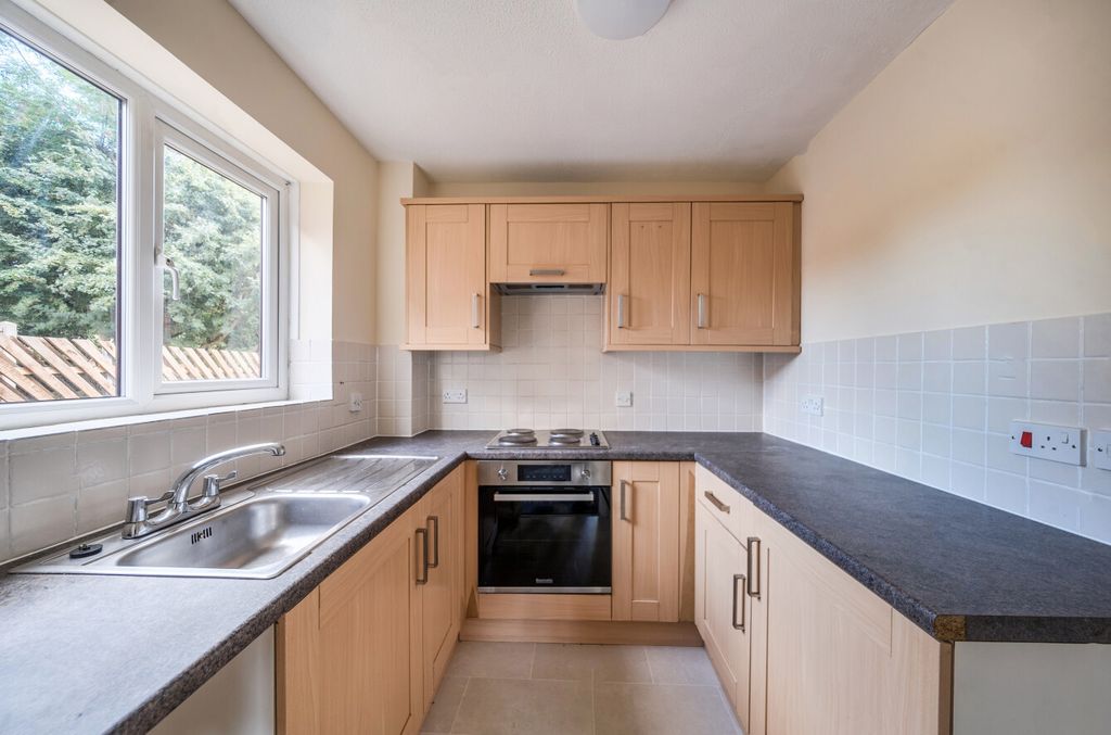 Property photo 2 of 10 1346824-6-68B087c...