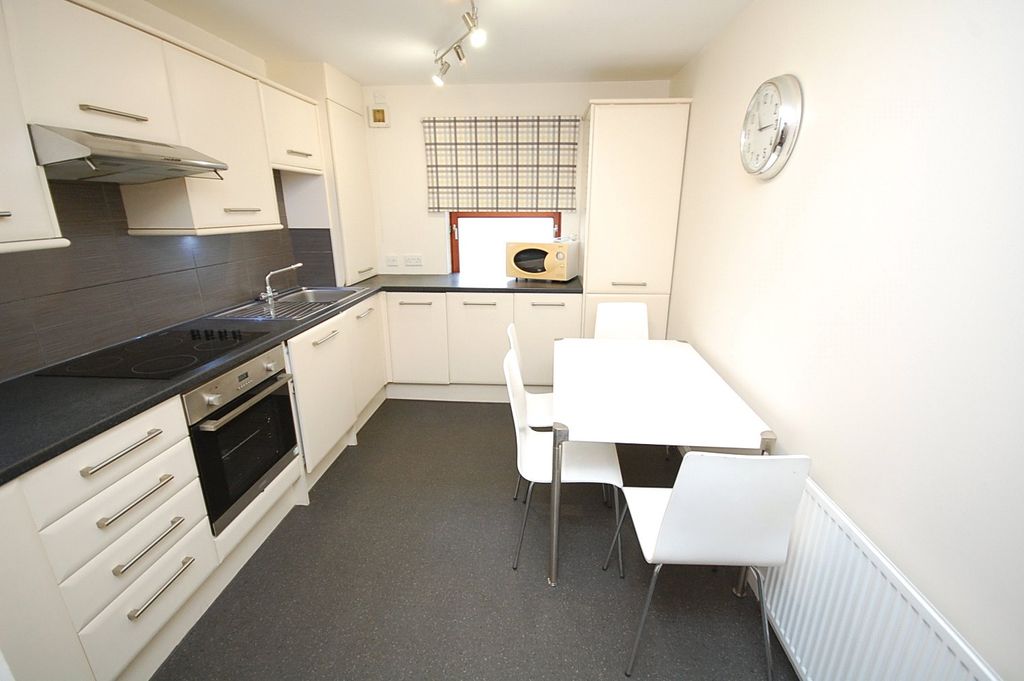 Property photo 3 of 11 Photo 3