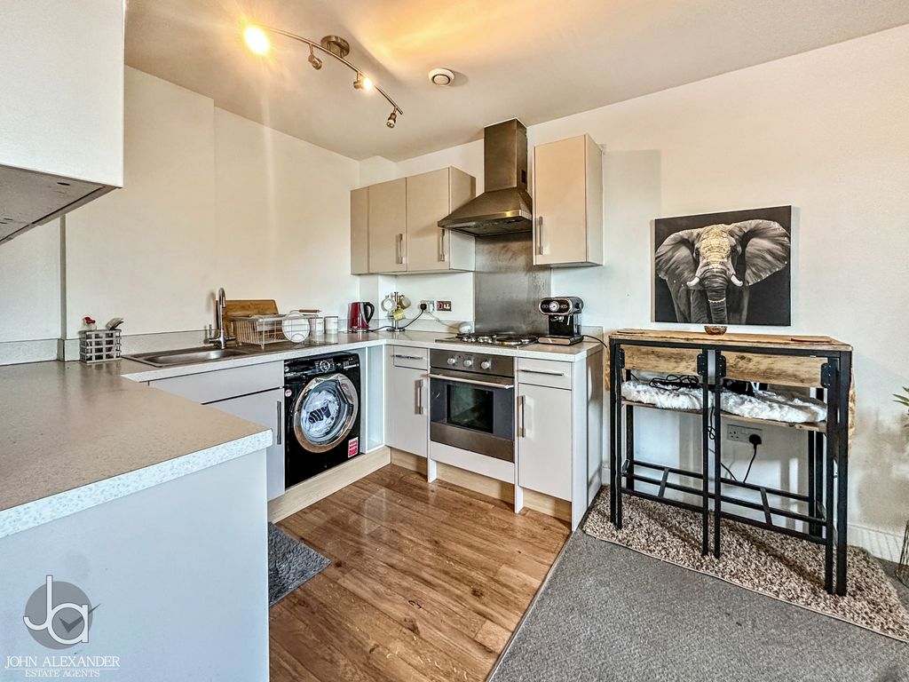 Property photo 3 of 8 20250129_114050814_0.5