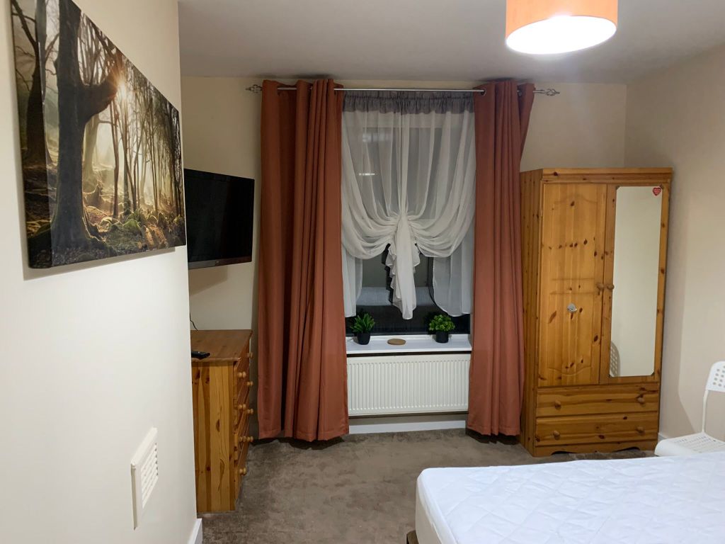 Property photo 2 of 5