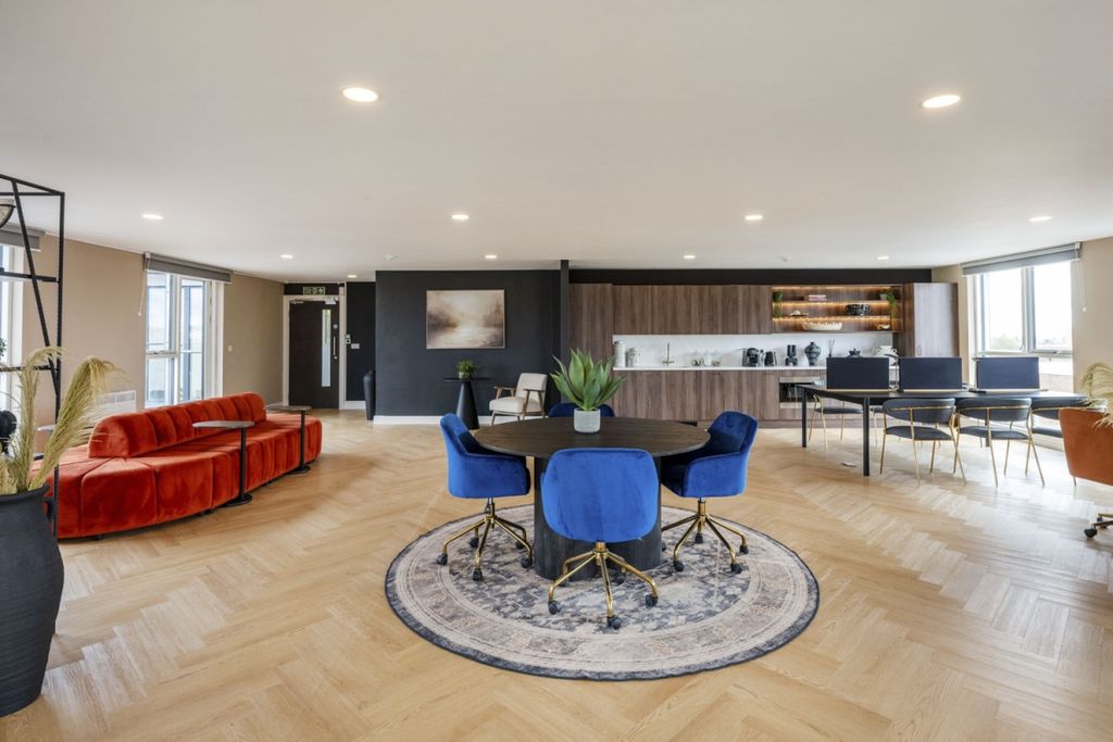 Property photo 3 of 7 Hfs_4358