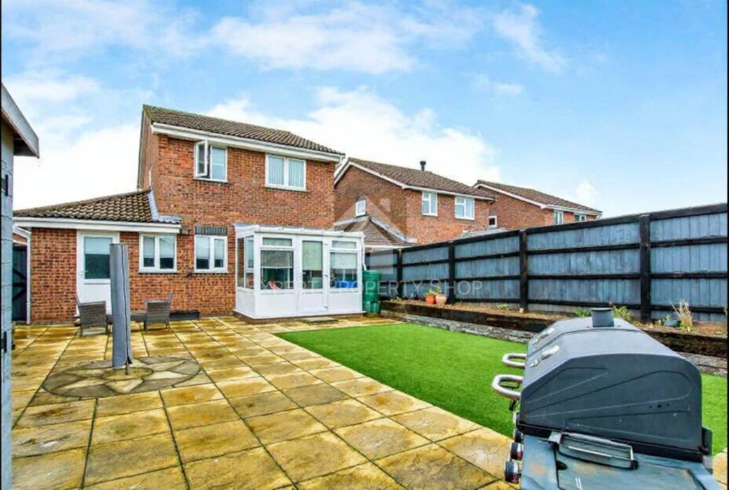 Property photo 2 of 15