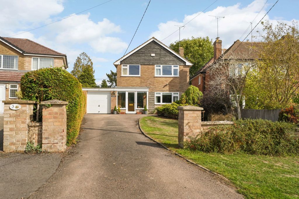 Property photo 1 of 37