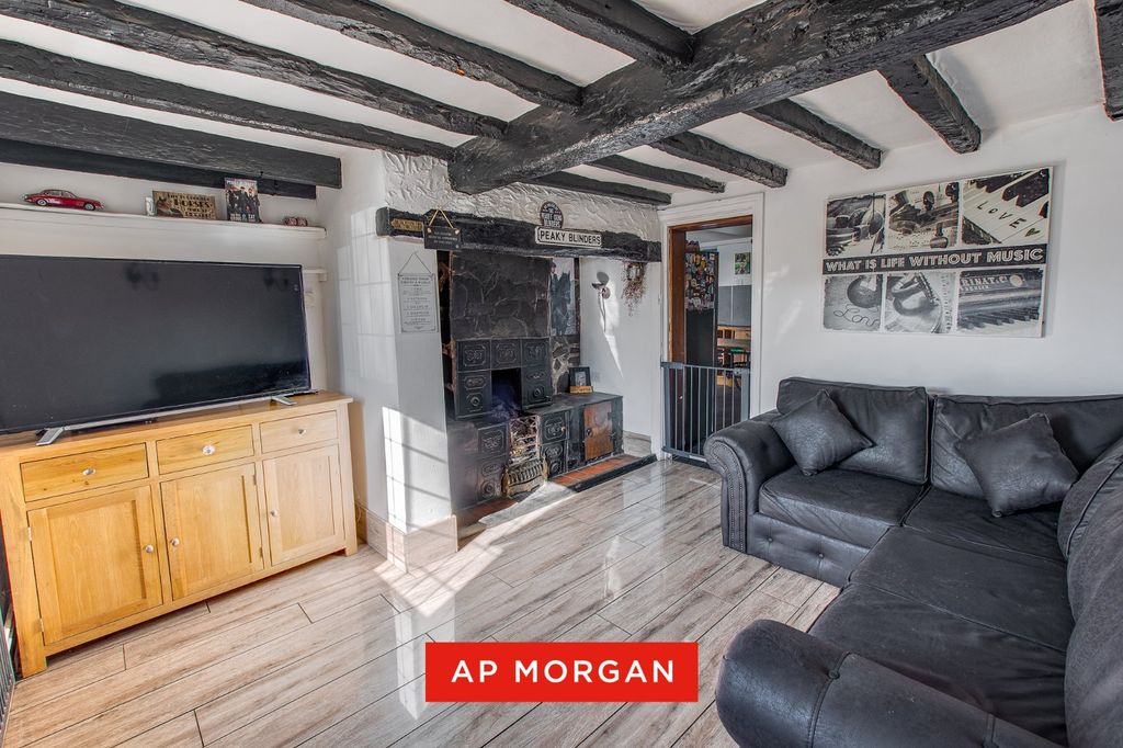 Property photo 2 of 16 Picture No. 07