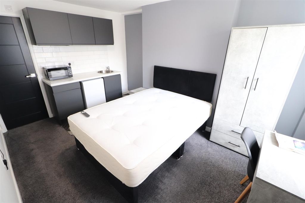 Property photo 3 of 4 Img_2656.Jpg