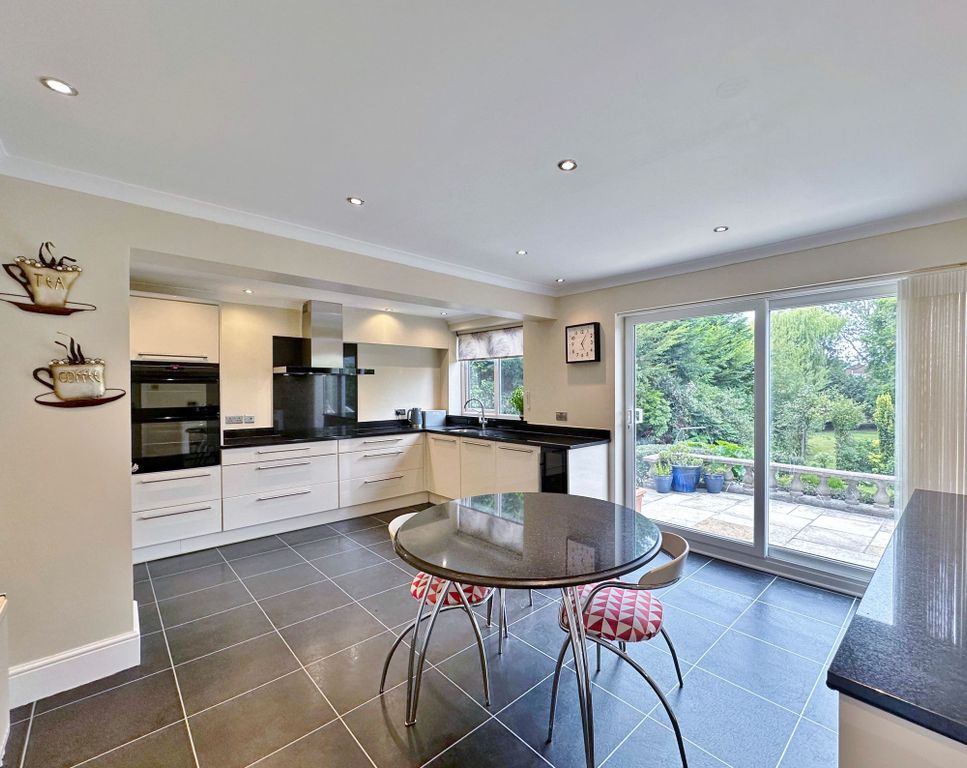 Property photo 3 of 43 Photo 3