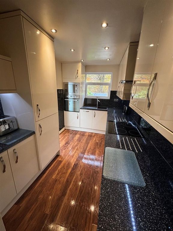 Property photo 3 of 10 3Y.Jpg