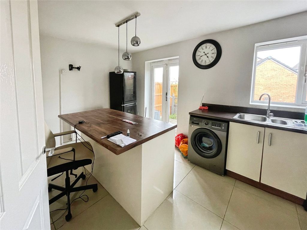 Property photo 2 of 13 Kitchen Diner