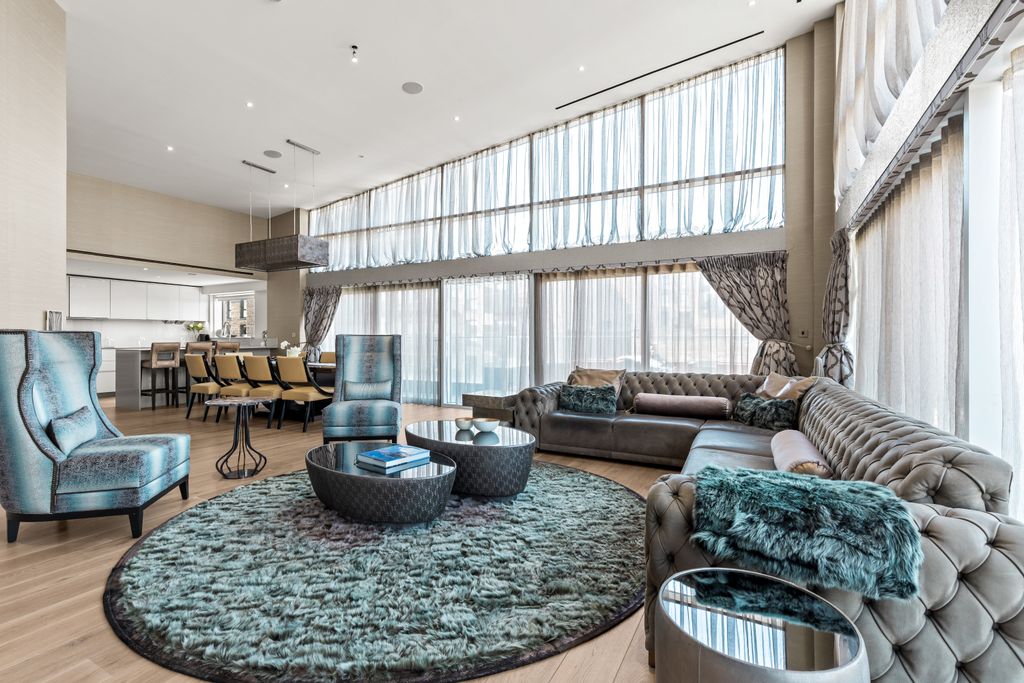Property photo 1 of 13 Penthouse 5 Bed Apartment For Rent  In London Colindale