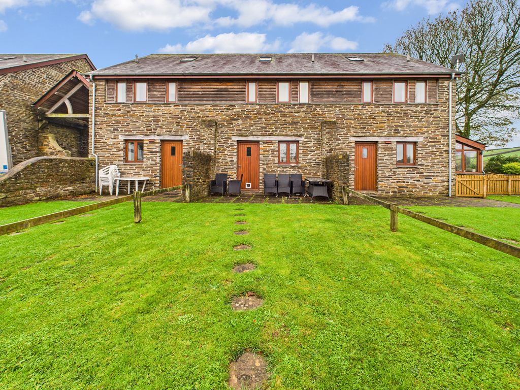 Property photo 3 of 51